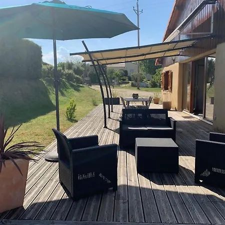 Gite Chaleureux En Ardeche Verte Сasa de vacaciones *