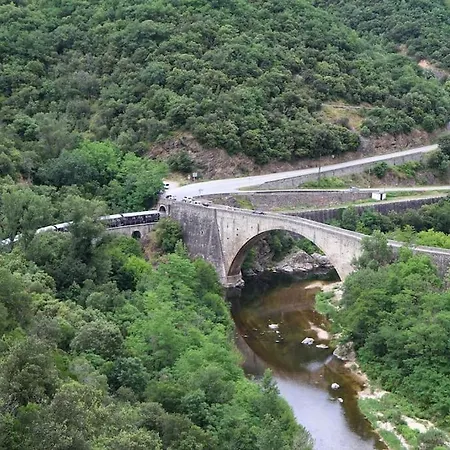 Сasa de vacaciones Gite Chaleureux En Ardeche Verte Cheminas